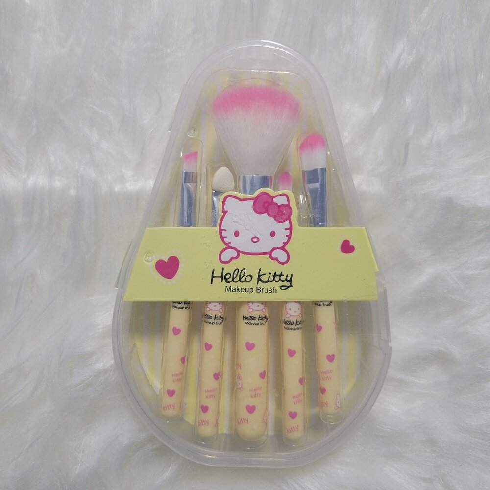 Hello Kitty Makeup Brush Set